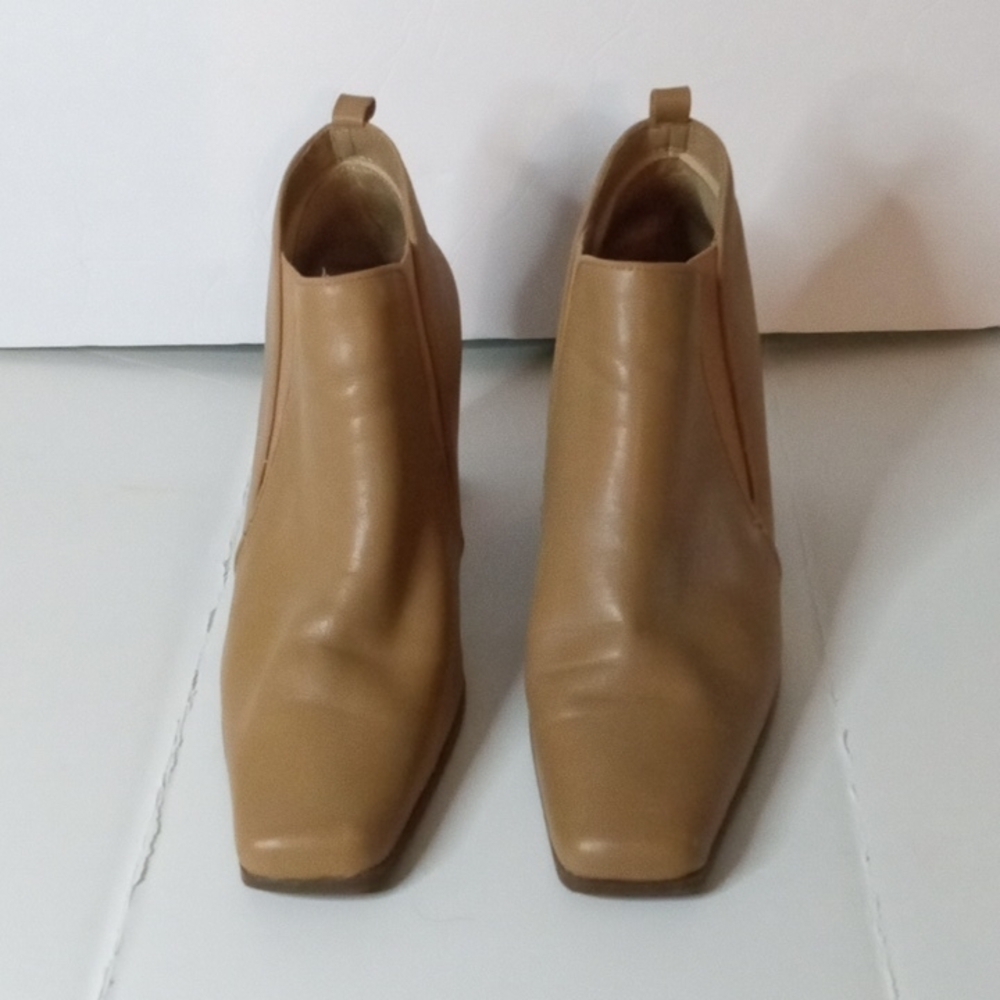 Worthington Women's Ankle Boots, US 10, Tan Slipon pre-owned - Picture 2 of 9